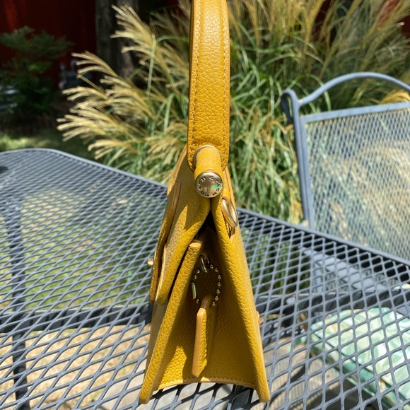 NWT Coach Willis 18 (Flax Yellow) - Picture 2 of 6